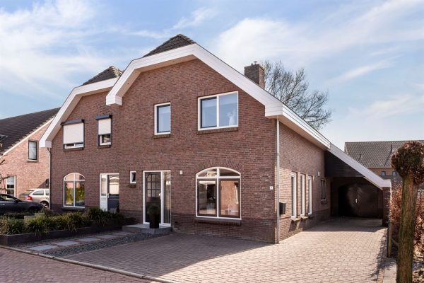 Makelaar Stroe